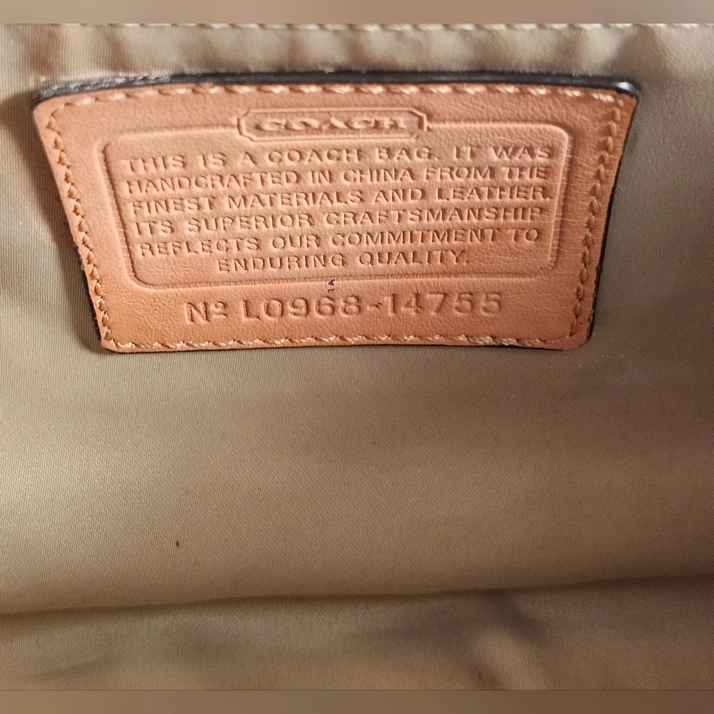 Vtg COACH Peach Leather Shoulder Bag (14755) RARE - Picture 11 of 14